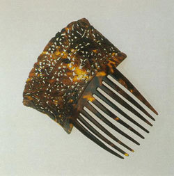 Tortoiseshell hair comb belonging to Ann Hull. USS Constitution Museum Collection.
